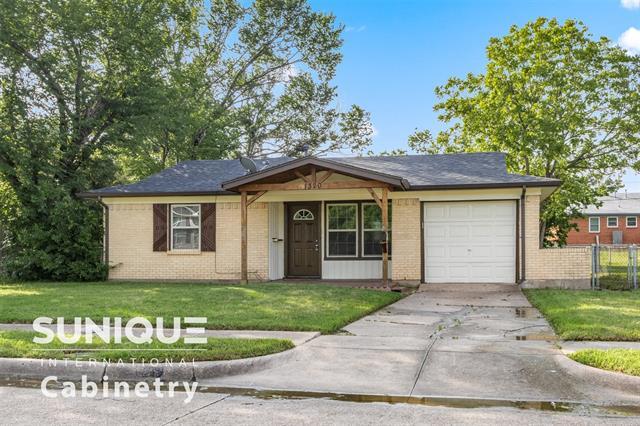 Building Photo - 1320 Longview St