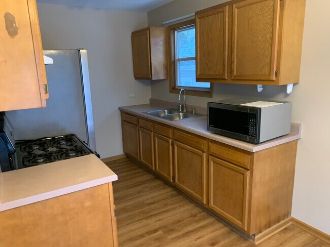 Building Photo - 426 Clifton Dr