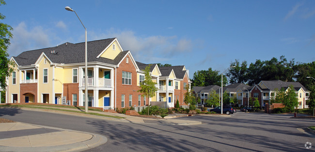 Foto del edificio - Chavis Heights