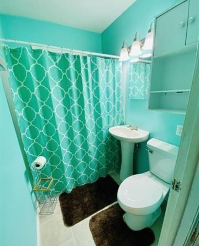 bathroom with tub/shower - 1051 Frank St