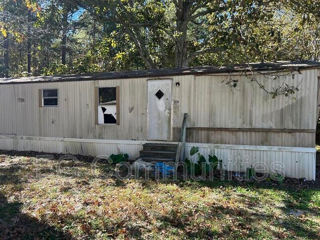 Foto del edificio - 320 Coleman Rd