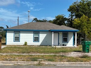 Building Photo - 363 N Rife St
