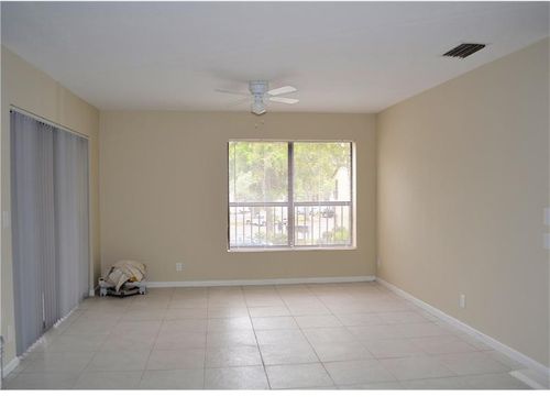 Building Photo - 3810 Cocoplum Cir