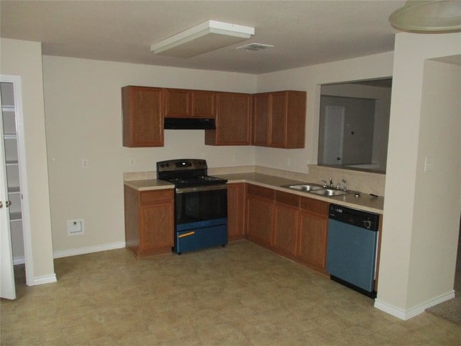 Building Photo - 6043 Harbor Glen Dr