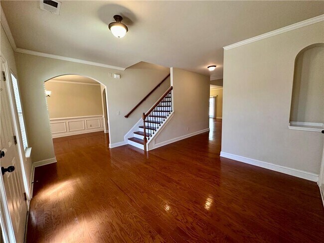 Building Photo - 3653 Fallen Oak Dr