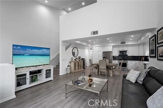 Building Photo - 5441 Ocean