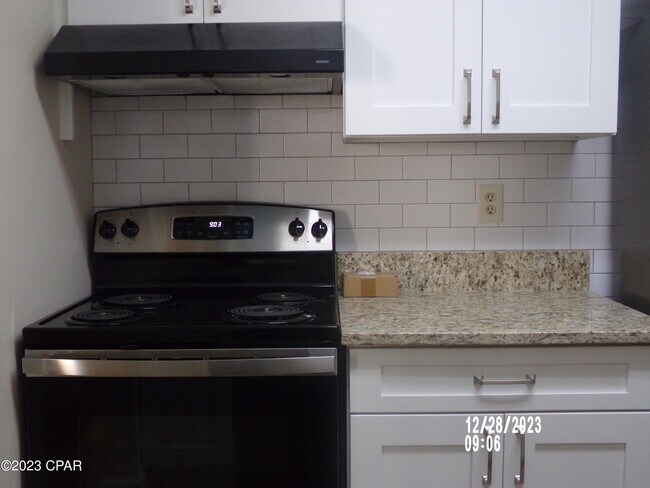 Foto del edificio - 5320 Garden Cove Rd