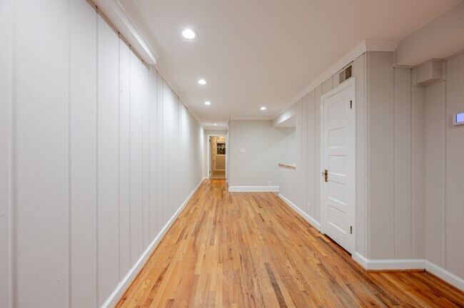 Building Photo - 1510 R St NW