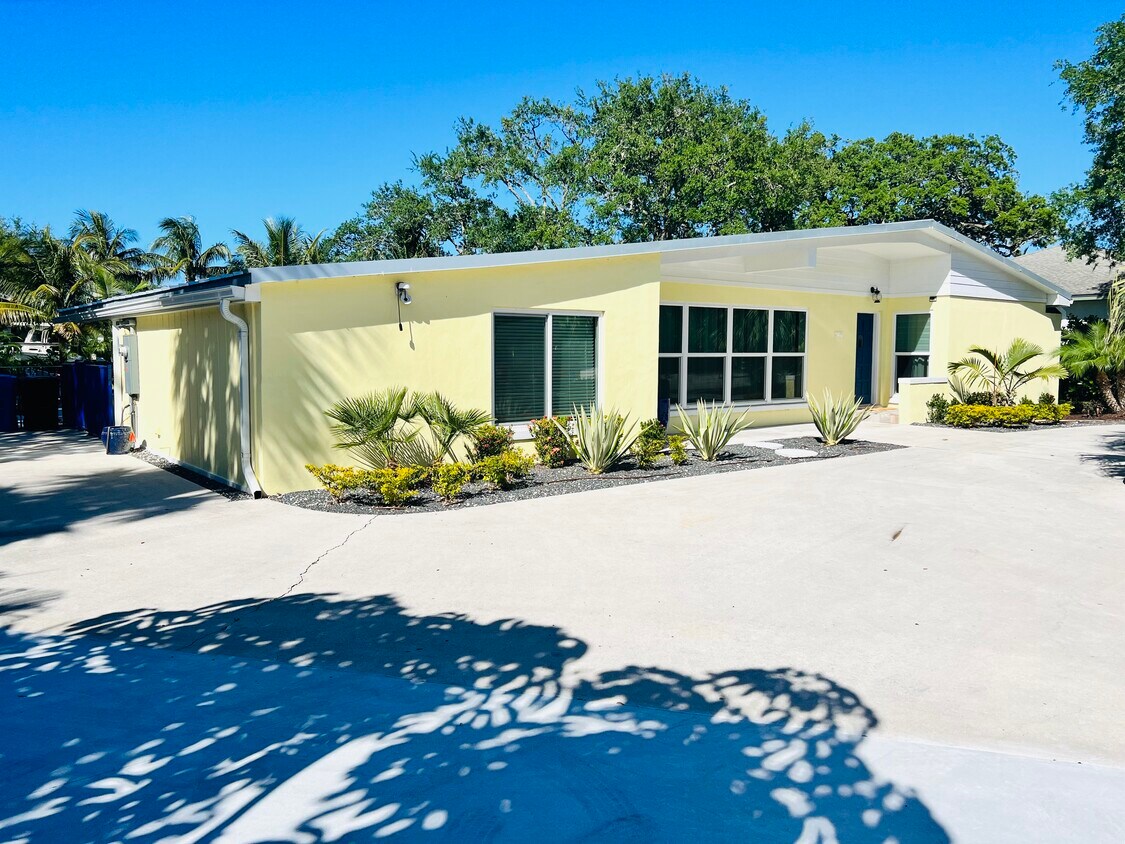 627 E Causeway Blvd, Vero Beach, FL 32963 House Rental in Vero Beach