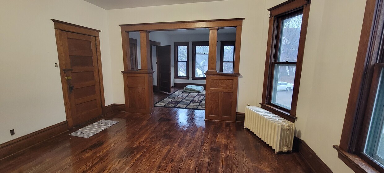 Primary Photo - 632 Wilson Ave