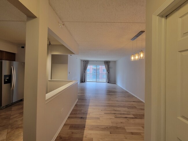 Photo - 20 S Main St Apartment