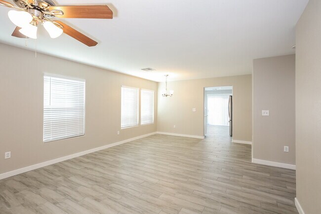 Foto del edificio - 6523 Copper Smith Ct