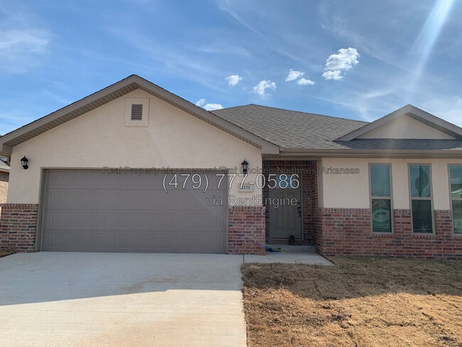 Building Photo - 2131 Tallgrass Ter
