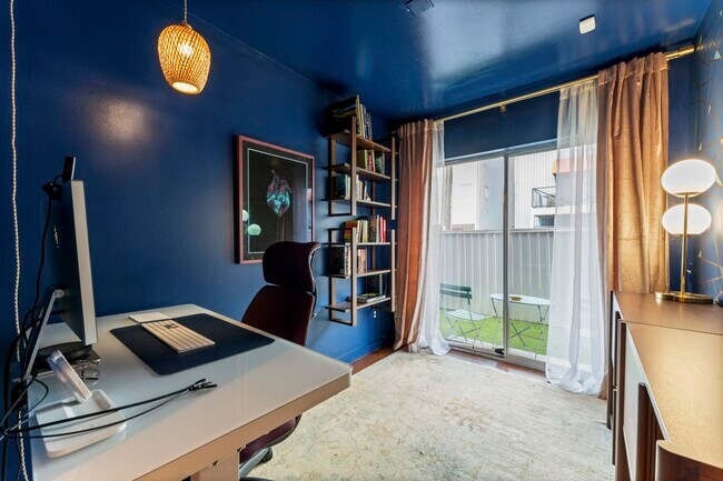 Foto del edificio - 1215 Arthur St