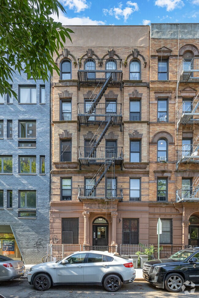 Building Photo - 312 W 142nd St