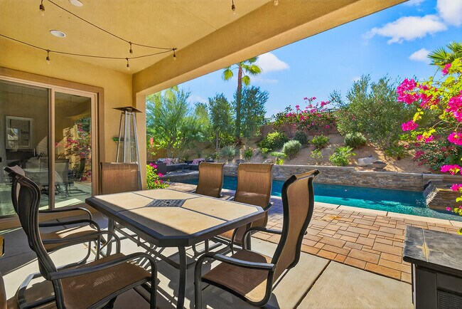 Foto del edificio - 35831 Raphael Dr