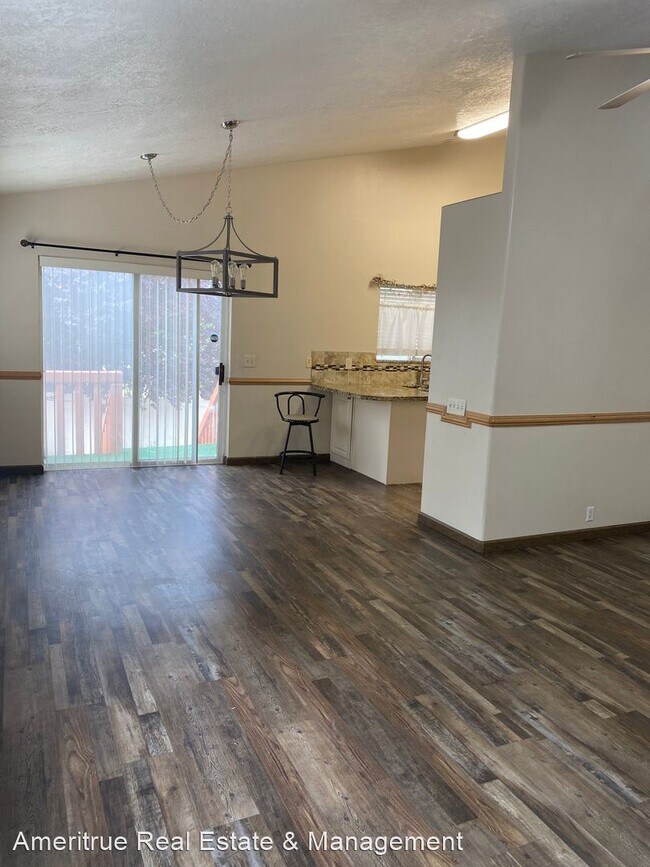 Building Photo - 5 br, 3 bath House - 1366 S. Slate Canyon ...