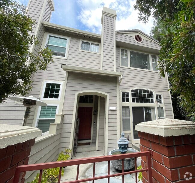 Branham Lane Estates Houses for Rent with High Ceilings San Jose, CA