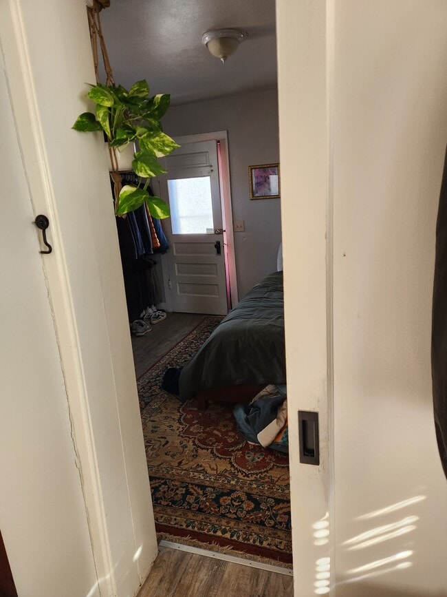 Looking into front bedroom - 1567 9th St