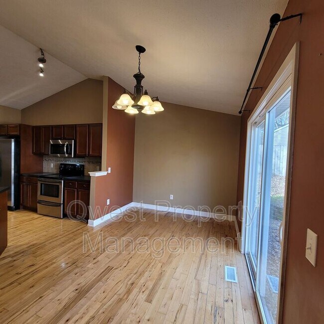 Foto del edificio - 79 River St