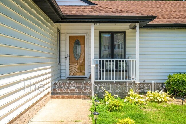 Foto del edificio - 324 Mallard Drive