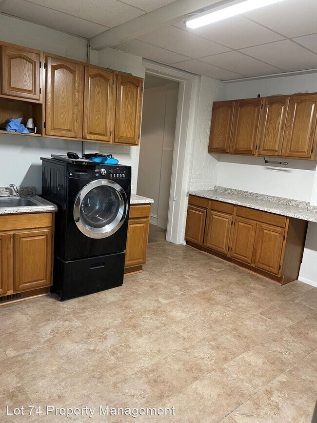 Foto del edificio - 2 br, 1 bath House - 750 Front Street