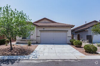 Building Photo - 4899 Monteleone Ave