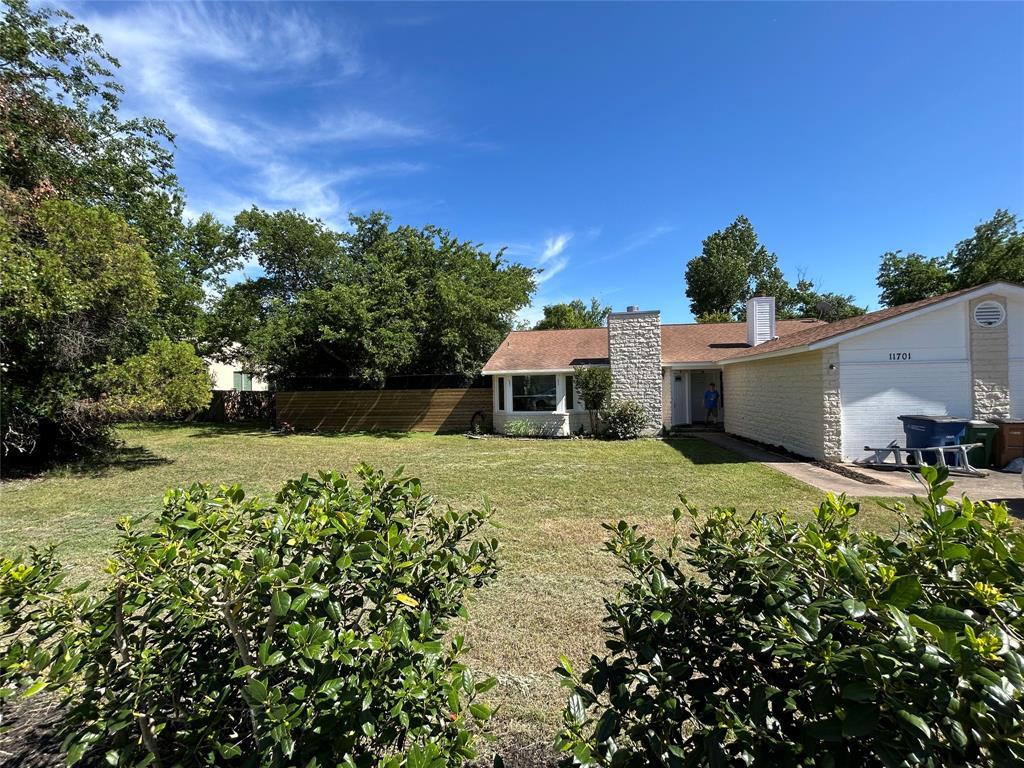 Foto principal - 11701 Rustic Rock Dr