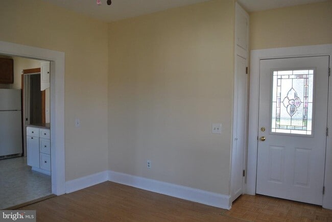 Building Photo - 8611 Anderson Ave