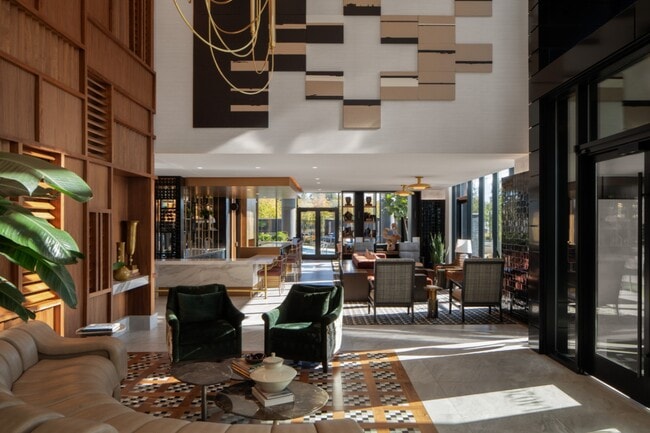 Foto del edificio - Oro Ballantyne