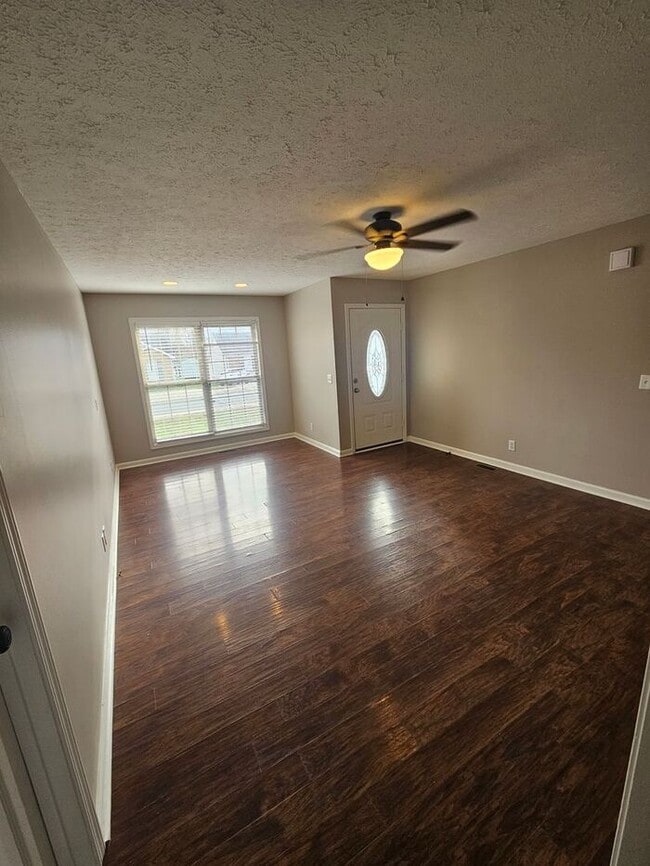 Building Photo - Discover comfort, convenience, and modern ...