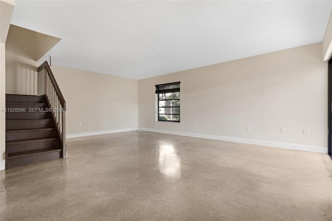 Building Photo - 4714 SW 67th Ave