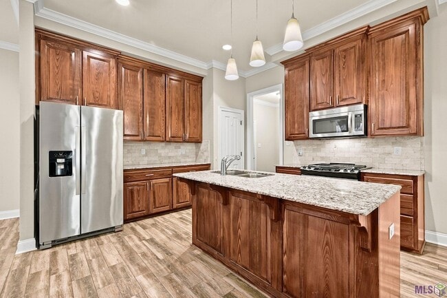 Foto del edificio - 7723 Ibiza Dr