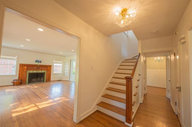 Building Photo - 2215 Cambria Blvd