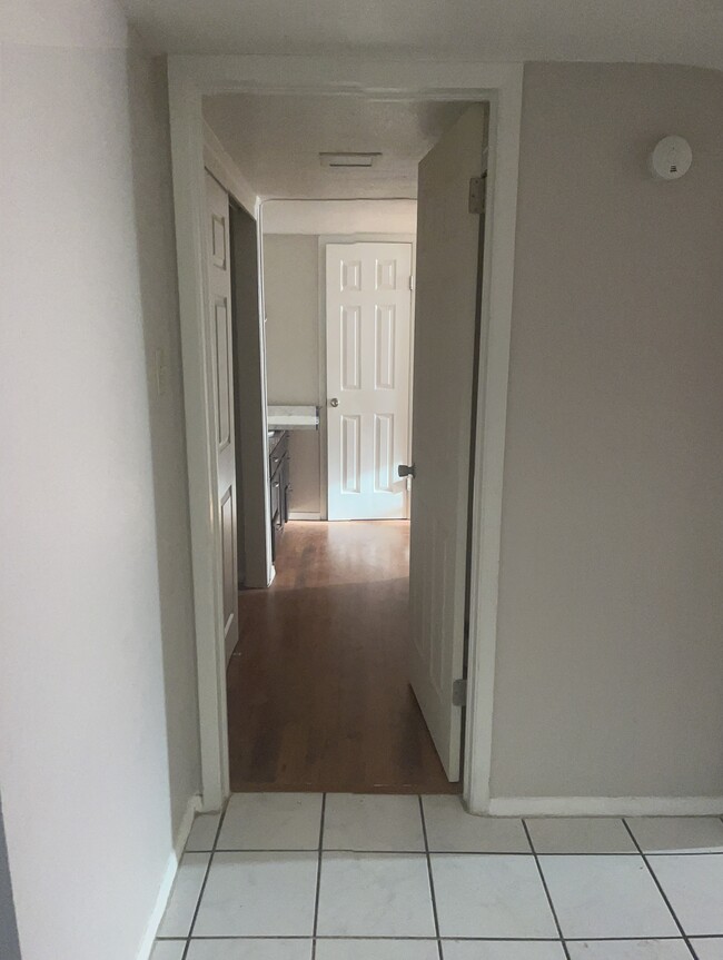 Hallway - 6400 Edgemere Blvd
