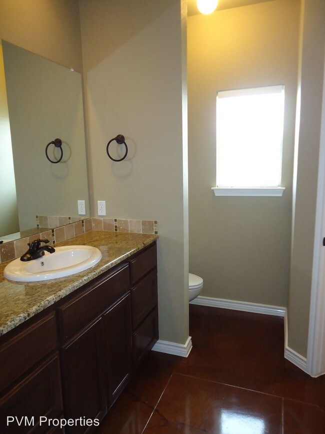 Building Photo - 402 Stoneridge Dr