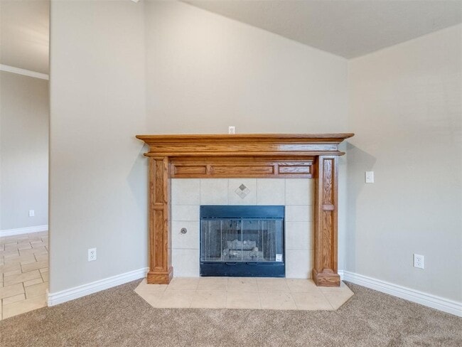 Building Photo - 3409 Valley