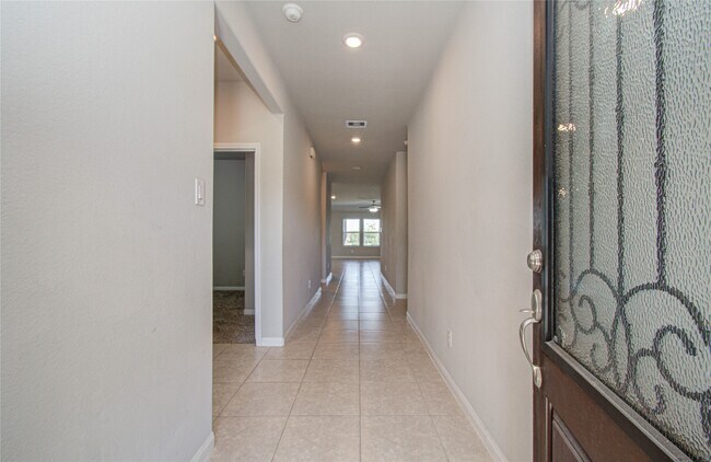 Foto del edificio - 2815 Dry Creek Dr