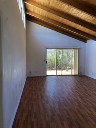 Living room - 225 Butte Dr
