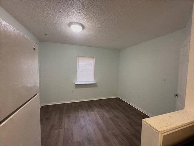 Building Photo - 34657 Grantham College Rd