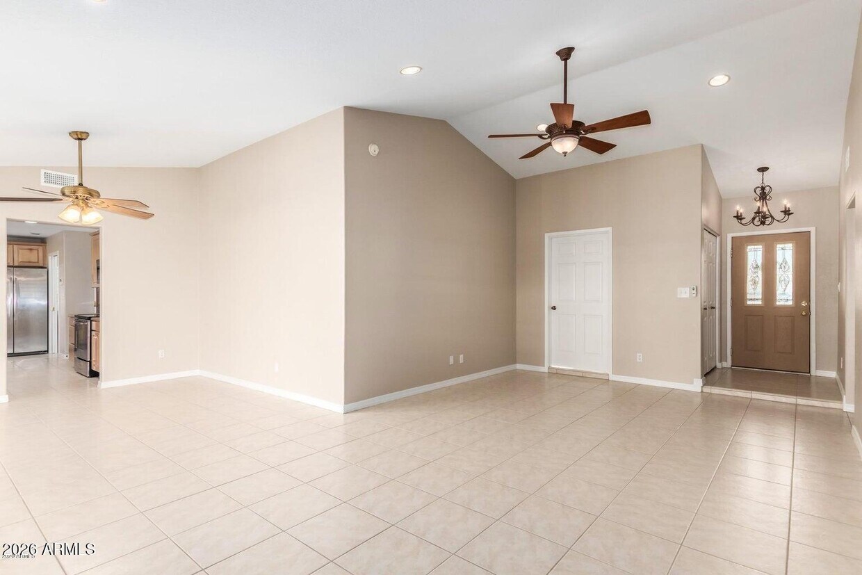Building Photo - 1350 W Escarpa St