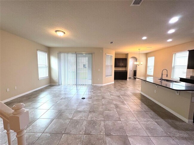 Building Photo - 10242 Sand Cay Dr