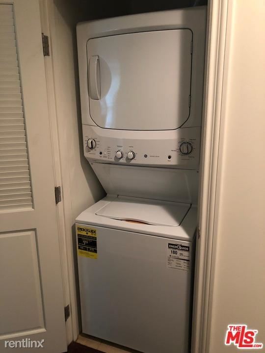 Building Photo - 2 br, 2 bath House - 1050 S Holt Ave Apt 304