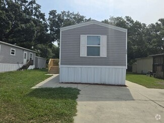 Building Photo - 130 Palmetto Terrace