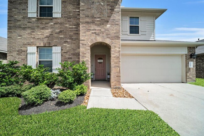 Building Photo - 22614 Petrizzi Ln