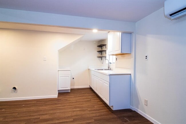Building Photo - 4039 Erby St
