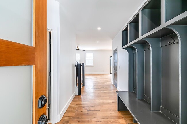 Photo - 1710 Nassau St House