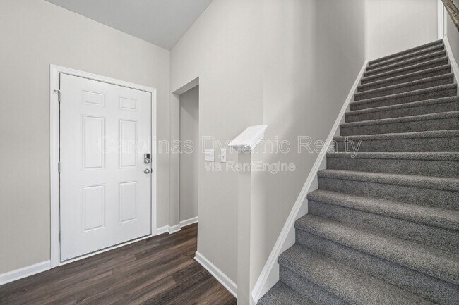 Building Photo - 133 Pumice Dr