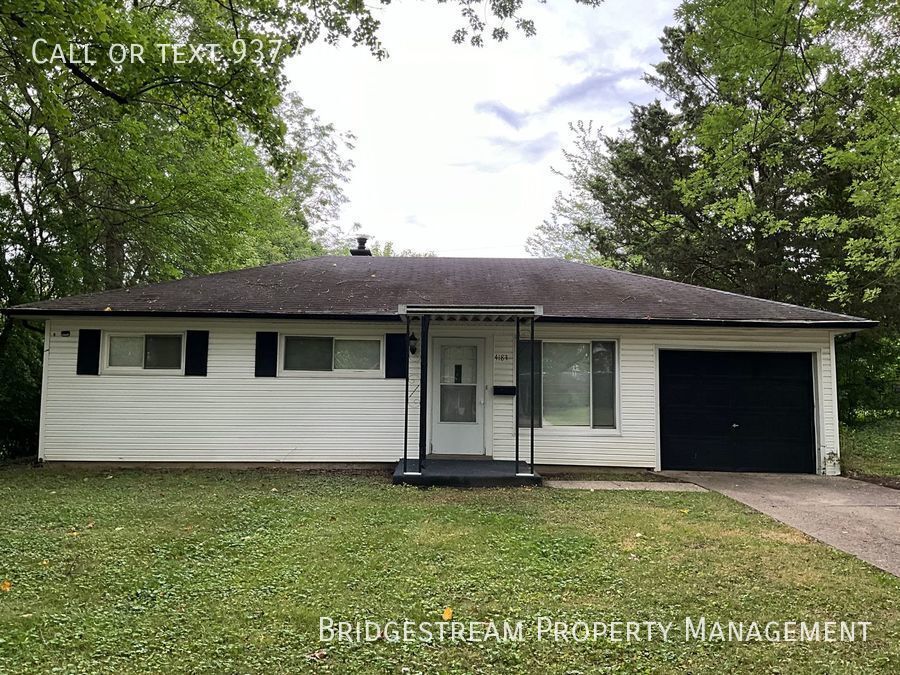 Primary Photo - Nice 3 bedroom, 1.5 bath home with 1 car a...