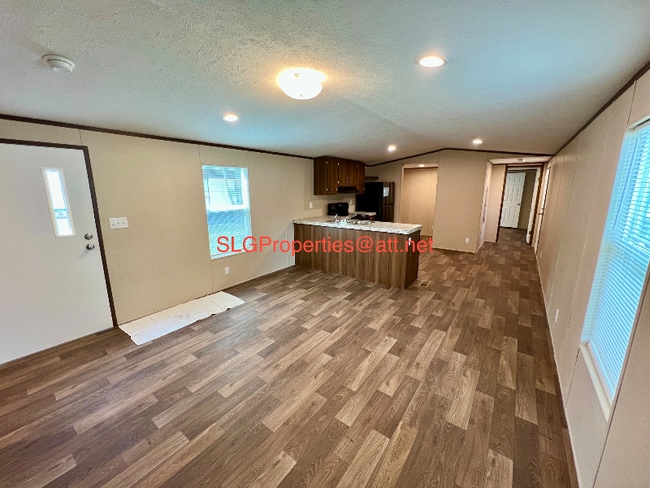 Building Photo - 56 Health Nut Ln